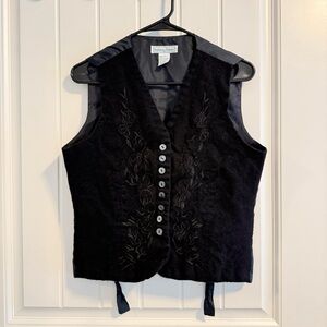 Stephanie Andrew’s Women’s Wool Floral Vest